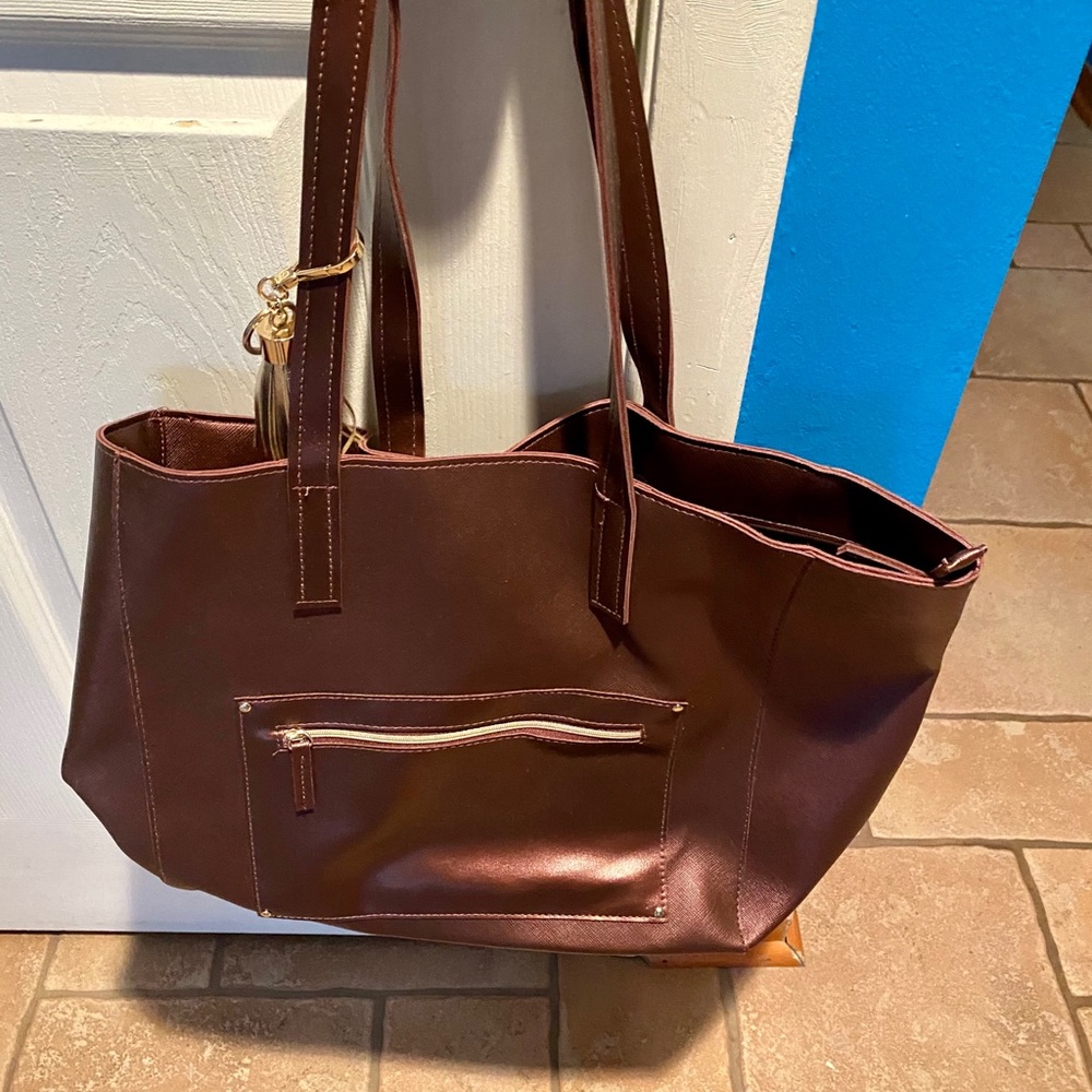 Purse - Picture 2 of 3